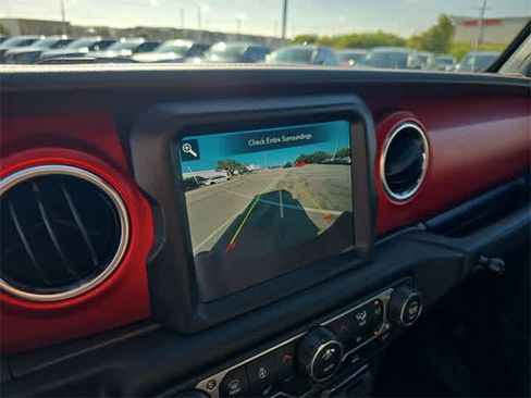 Used 2022 Jeep Gladiator Rubicon w/ LED Lighting Group image 30