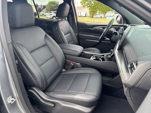 Used 2026 Chevrolet Traverse LT AWD/4WD image 10