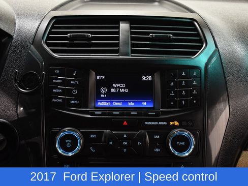 Used 2017 Ford Explorer FWD image 13