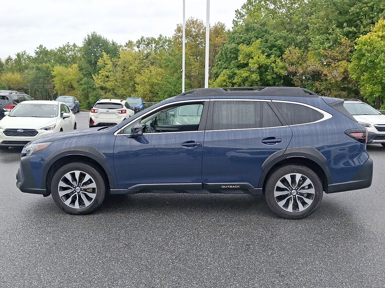 Certified 2025 Subaru Outback Limited AWD/4WD image 7