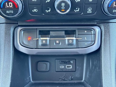 Used 2022 GMC Acadia AT4 w/ Preferred Package AWD/4WD image 34