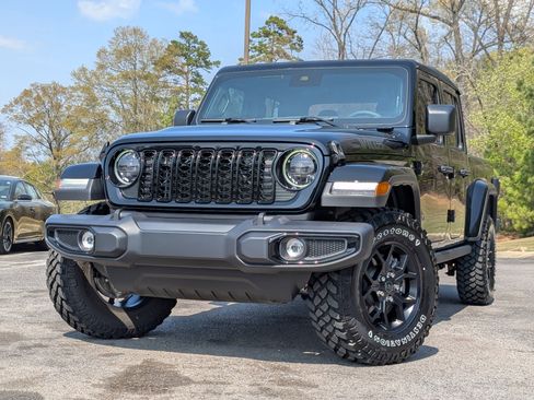 Used 2025 Jeep Gladiator Willys image 4