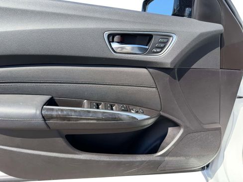 Used 2020 Acura TLX FWD image 19