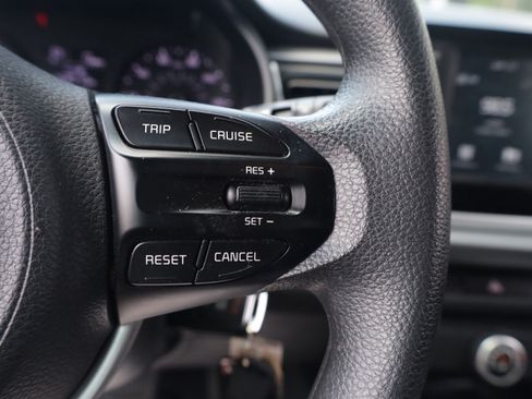 Used 2019 Kia Rio S FWD image 21