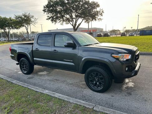 Used 2023 Toyota Tacoma SR5 AWD/4WD image 8