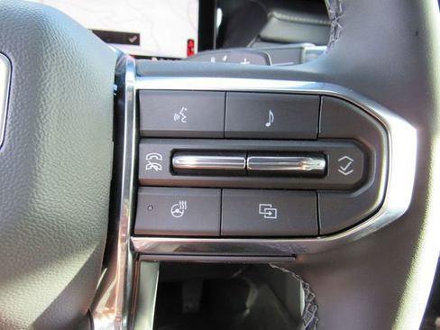 New 2026 GMC Acadia Elevation image 23