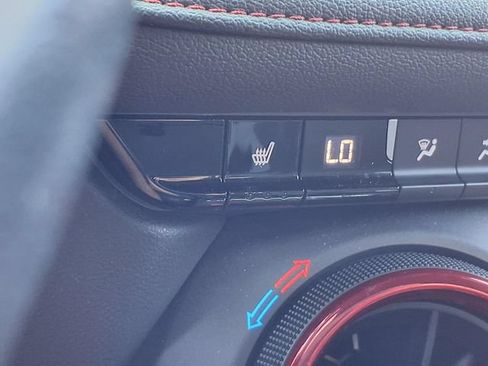 Used 2021 Chevrolet Blazer RS w/ Driver Confidence II Package AWD/4WD image 5