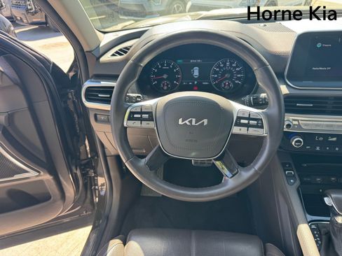 Used 2022 Kia Telluride SX w/ Nightfall Edition Package AWD/4WD image 17