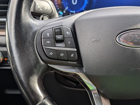 Certified 2020 Ford Explorer Platinum w/ Premium Technology Package AWD/4WD image 26