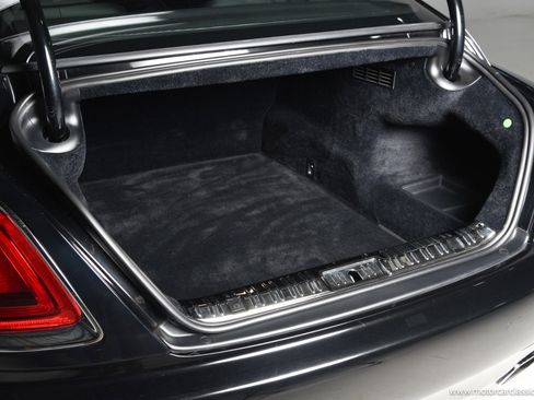Used 2016 Rolls-Royce Wraith image 17
