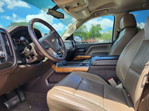 Used 2017 Chevrolet Silverado 1500 LTZ w/ Sport Package RWD image 10