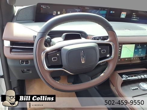 New 2025 Lincoln Navigator Reserve image 22