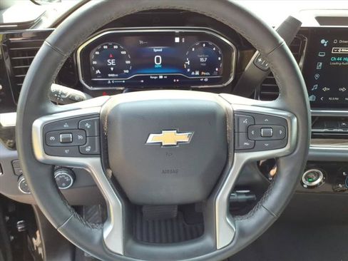 Used 2023 Chevrolet Silverado 1500 LT AWD/4WD image 28