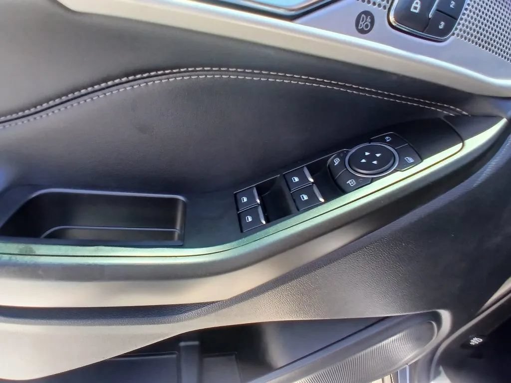 Used 2020 Ford Explorer Limited RWD image 13