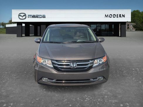 Used 2016 Honda Odyssey Touring image 2