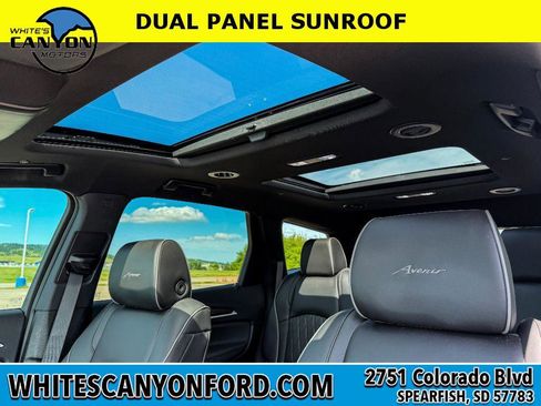 Used 2024 Buick Enclave Avenir w/ Avenir Technology Package AWD/4WD image 6