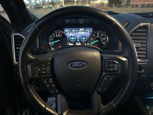 Used 2020 Ford Expedition Limited image 24