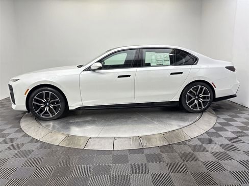 New 2026 BMW i7 xDrive60 AWD/4WD image 16