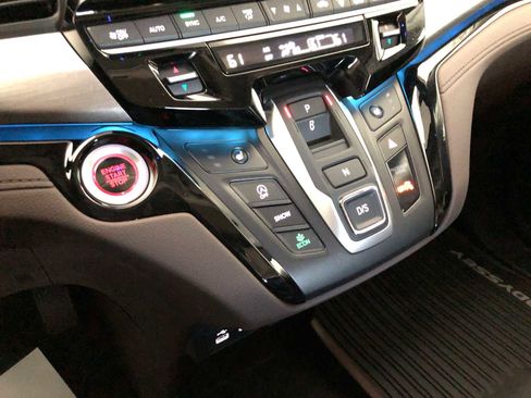 New 2026 Honda Odyssey Touring image 43