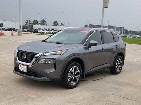 Certified 2023 Nissan Rogue SV w/ SV Premium Package FWD image 3