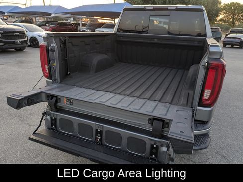 Used 2020 GMC Sierra 1500 SLT AWD/4WD image 28