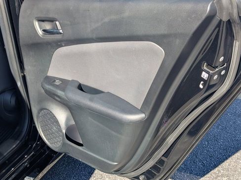 Used 2022 Toyota Prius L Eco image 15