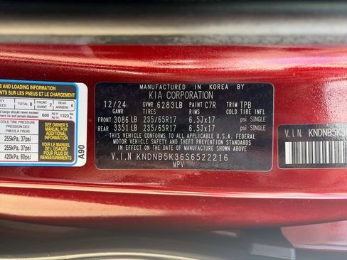 Used 2025 Kia Carnival FWD image 53
