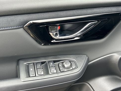 Certified 2025 Subaru Forester Limited image 19