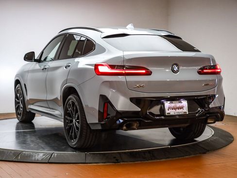 Used 2025 BMW X4 xDrive30i w/ Premium Package image 8
