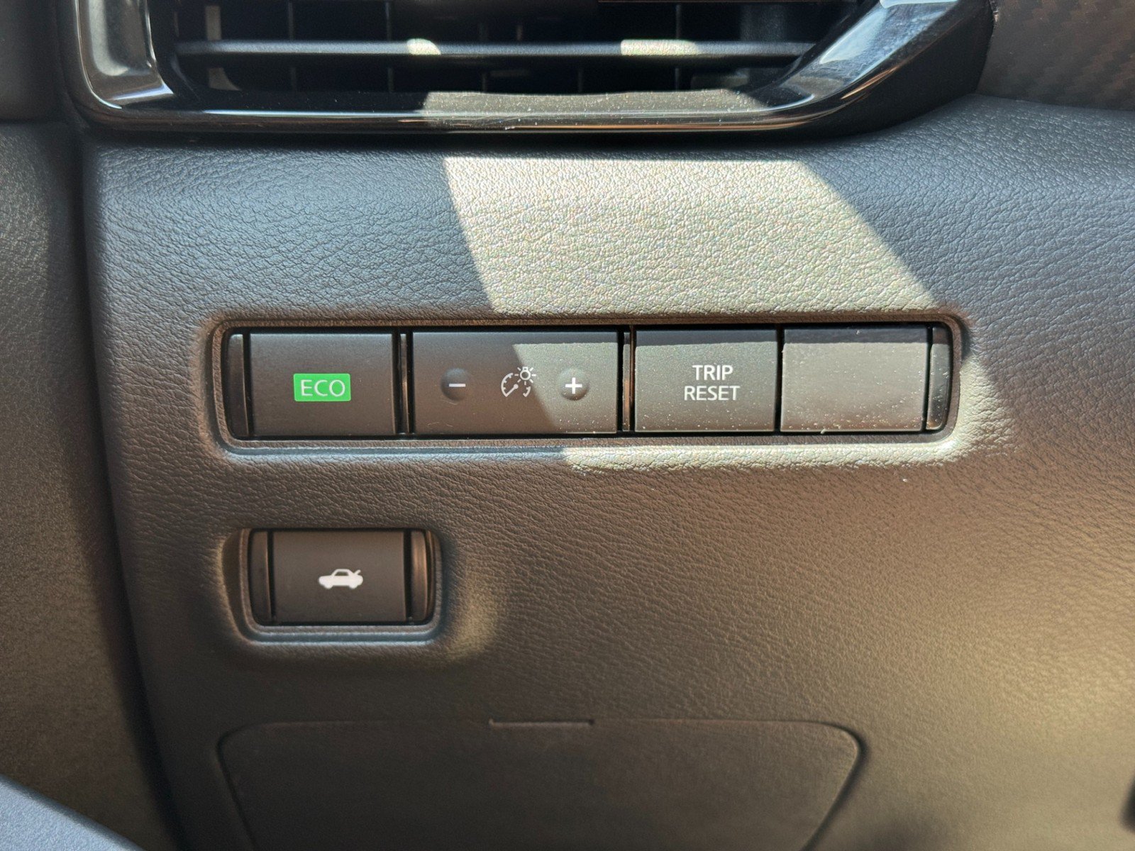 Used 2023 Nissan Sentra SV w/ All-Weather Package FWD image 16