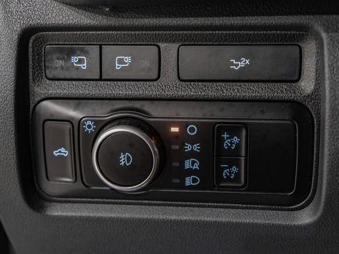 Used 2023 Ford F350 Lariat w/ FX4 Off-Road Package AWD/4WD image 28