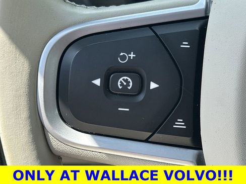 Used 2022 Volvo XC60 B5 Momentum w/ Climate Package AWD/4WD image 21