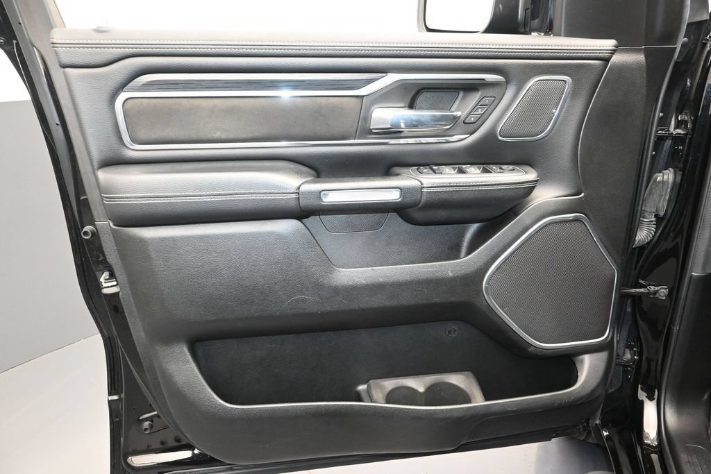 Used 2023 RAM 1500 Laramie AWD/4WD image 12