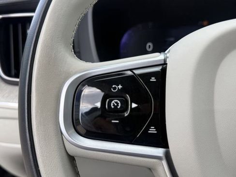 Certified 2023 Volvo XC60 T8 Ultimate w/ Climate Package image 19