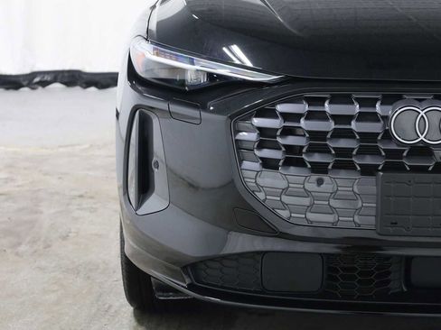 Certified 2025 Audi Q5 Premium Plus w/ Premium Plus image 15