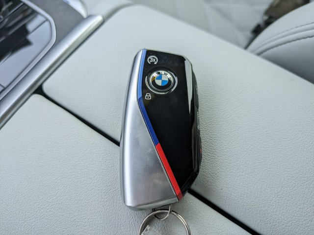 Used 2024 BMW X5 sDrive40i w/ Executive Package RWD image 34