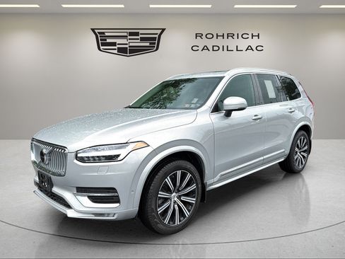 Used 2023 Volvo XC90 B6 Plus w/ Protection Package AWD/4WD image 1