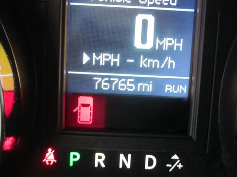 Used 2011 Dodge Grand Caravan Crew w/ Entertainment Group 1 FWD image 24