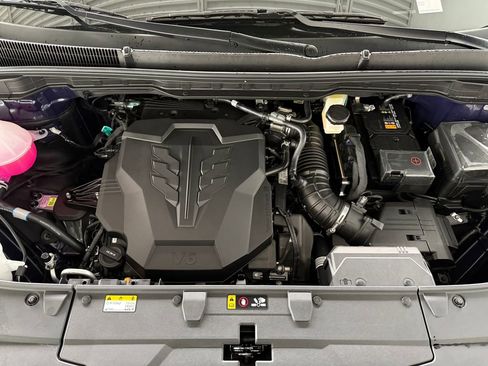 New 2026 Kia Carnival FWD image 11