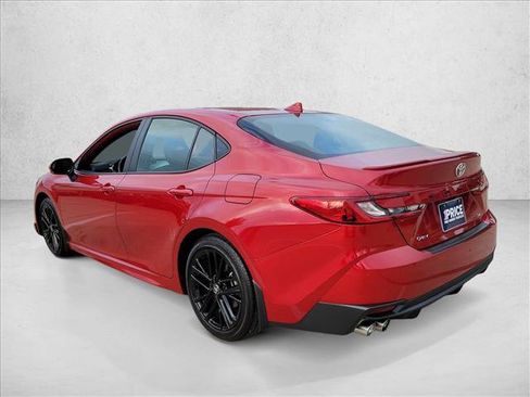 Used 2025 Toyota Camry SE w/ Convenience Package FWD image 7