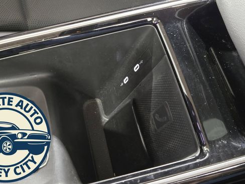 Used 2023 Volkswagen ID.4 Pro S image 16