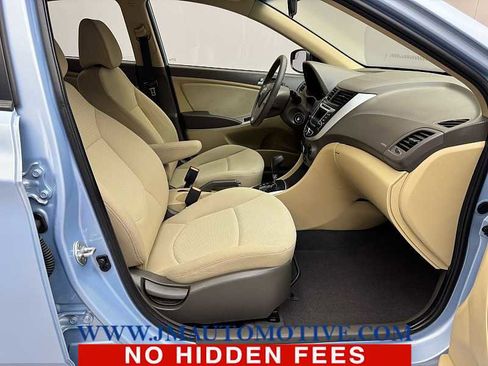 Used 2014 Hyundai Accent GLS image 19