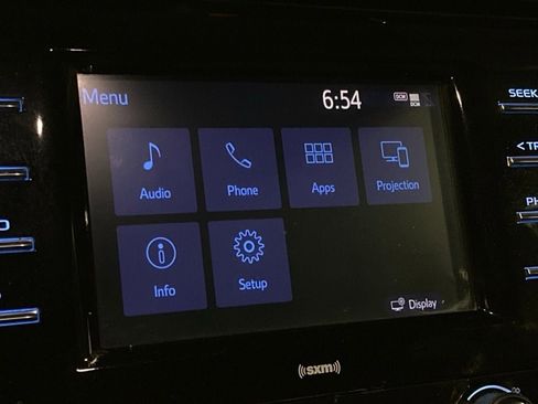 Certified 2020 Toyota Camry SE image 19