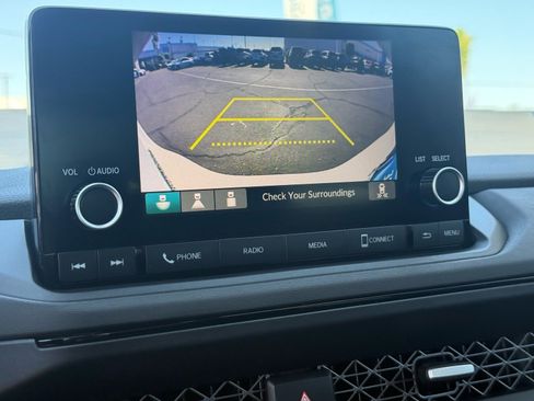 Used 2024 Honda Accord EX image 23