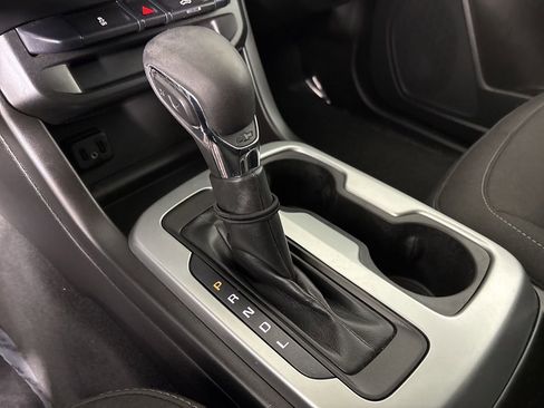 Used 2022 Chevrolet Colorado LT image 18