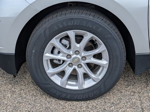 Used 2020 Chevrolet Equinox LT FWD image 7