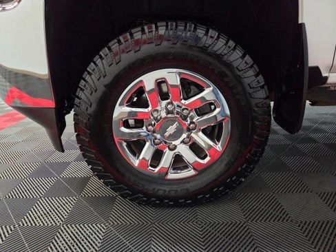 Used 2016 Chevrolet Silverado 2500 LT w/ LT Convenience Package image 78