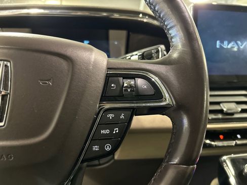 Certified 2023 Lincoln Navigator L Reserve AWD/4WD image 13