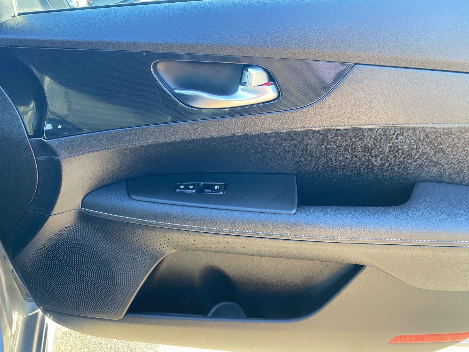 Used 2023 Kia Forte GT-Line FWD image 15