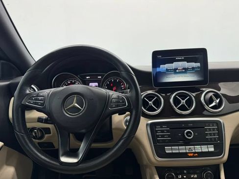 Used 2018 Mercedes-Benz CLA 250 image 15